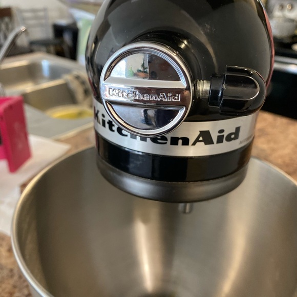 KitchenAid Classic Tilt Head Mixer - Picture 7 of 8